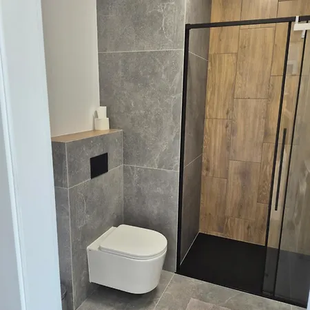 W Szczecinie Przy Stoczni 公寓